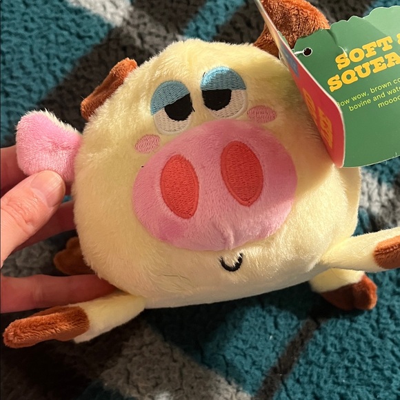 Plush Dog Toy Set — Pink radish with Green Leaf & Cream Cow - Picture 8 of 14